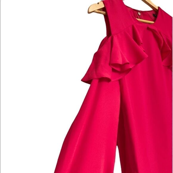 NWT Lauren Ralph Lauren Pink Cold Shoulder Blouse Crepe Ruffles Small - Picture 4 of 7